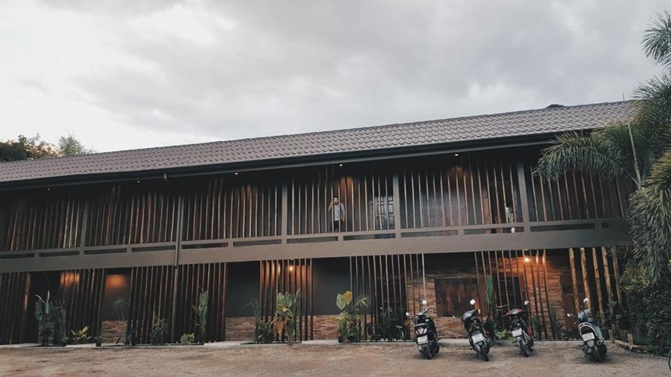 Yayo coffee&bed Apartamento Chiang Rai Exterior foto